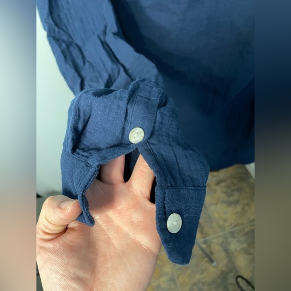 Universal Thread Womens Blue Long Sleeve Button Down‎ Shirt Size small - Picture 10 of 10